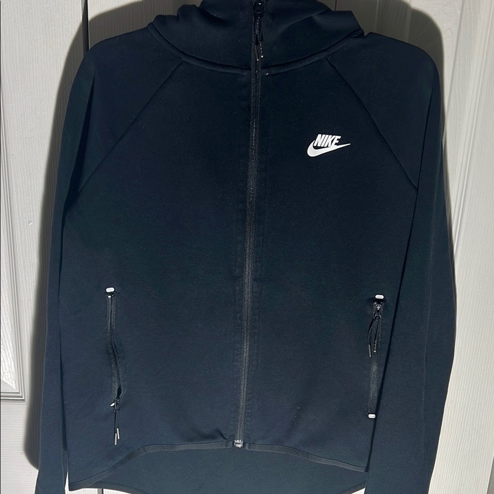 Nike Women's Black Windbreaker with White Accents - Picture 2 of 4